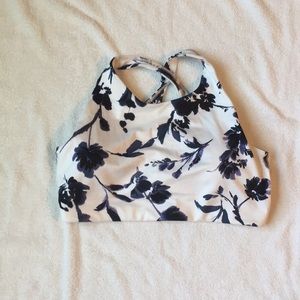 Never worn athleta sports bra
